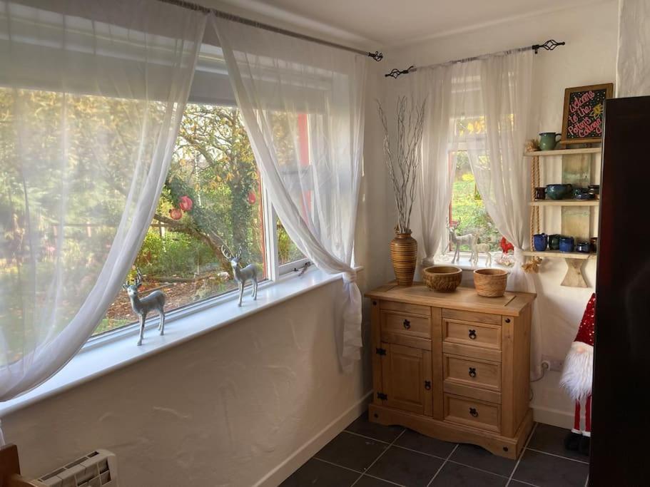 The Potters Cottage Клифден Экстерьер фото
